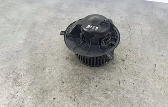 Volkswagen Golf V Heater fan/blower 1K1819015