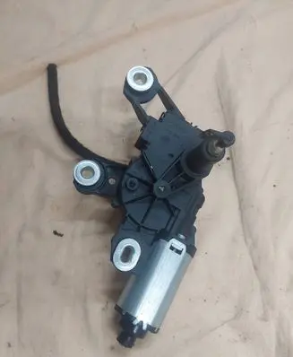 Audi A4 S4 B8 8K Rear window wiper motor 4F9955711C 147765579