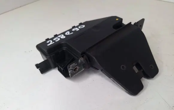 BMW 3 E90 E91 Loading door lock 8308