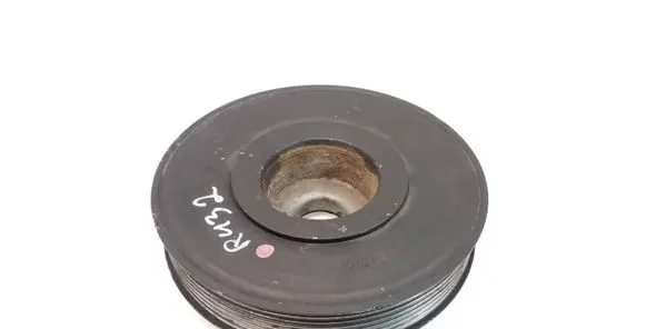 Suzuki Grand Vitara II Crankshaft pulley 523072 9284B