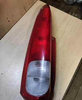 Chevrolet Tacuma Rear/tail lights D0M812V21