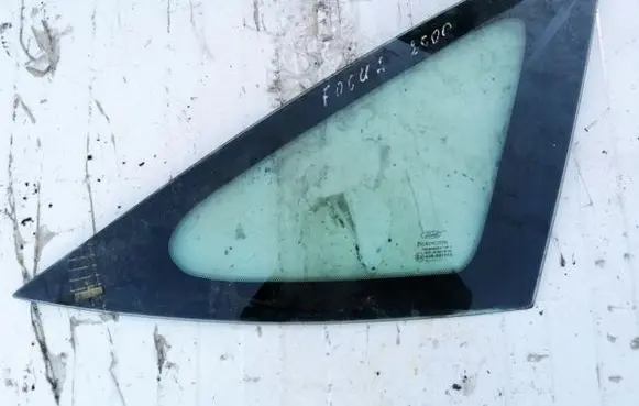 Ford Focus Rear side window
