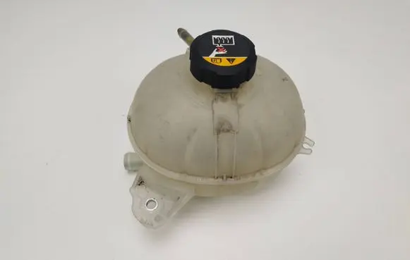 Hyundai Tucson TL Coolant expansion tank/reservoir 