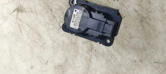 Mitsubishi Lancer VIII Air flap motor/actuator CSA512T010 89Y1A VHB3030005A