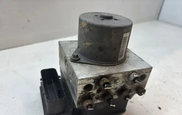 Mini One - Cooper Coupe R56 ABS Pump 6851839