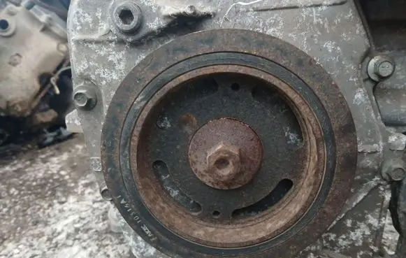 Nissan Note (E11) Crankshaft pulley