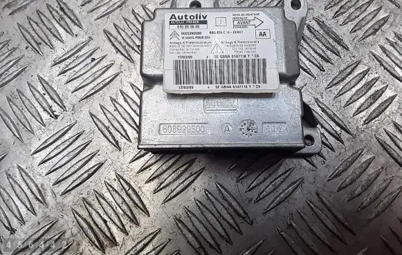 Citroen C4 I Picasso Airbag control unit/module 9665396680
