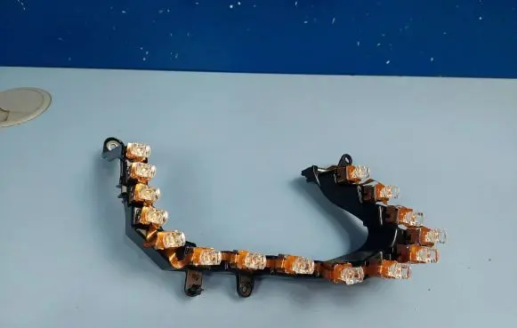 Headlight part