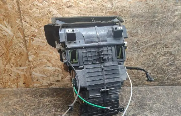 Dacia Logan I Interior heater climate box assembly N108035