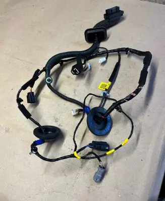 KIA Carens III Front door wiring loom 91615 FRDR50 A4390
