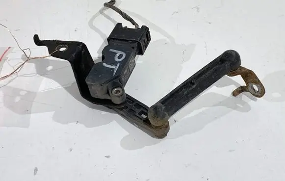 BMW X1 F48 F49 Headlight/headlamp level sensor 6870200