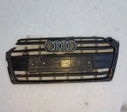 Front bumper upper radiator grill