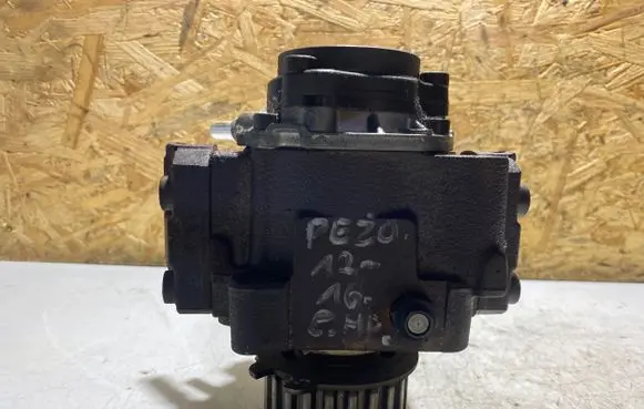 Peugeot 308 Fuel injection high pressure pump 9672605380 A2C53381555