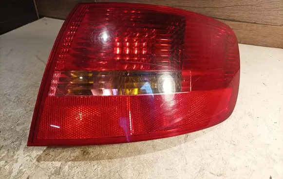 Audi A6 S6 C6 4F Rear/tail lights 89036920