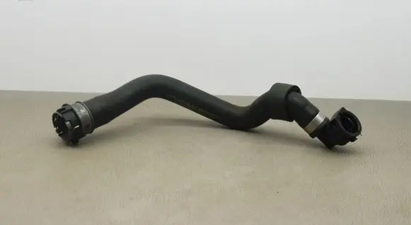 Mercedes-Benz E W213 Engine coolant pipe/hose A2135012082