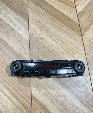 Mercedes-Benz E W211 Climate control unit 2118301285 00042204