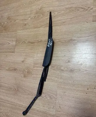 Hyundai Accent Front wiper blade arm