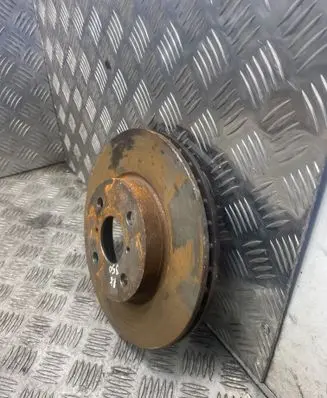 Toyota Yaris Front brake disc
