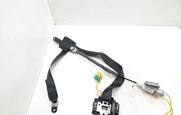 Volkswagen Phaeton Front seatbelt 3D0858147C 3D1857705T
