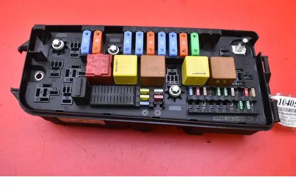 Opel Vectra C Fuse box set 13144709