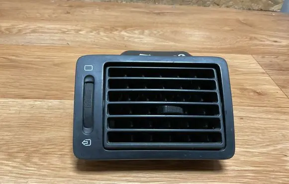 Peugeot Expert Dashboard side air vent grill/cover trim 9634499077
