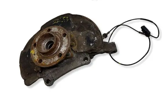 Volvo XC70 Front wheel hub 9461944