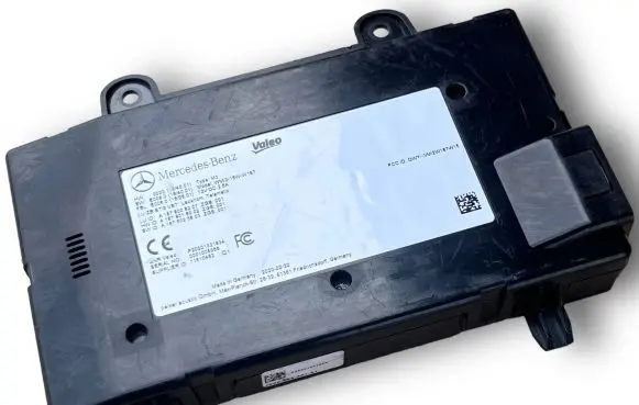 Mercedes-Benz GLE W167 Central body control module A1679008207