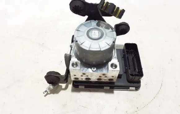 Volvo XC60 ABS Pump 31423754