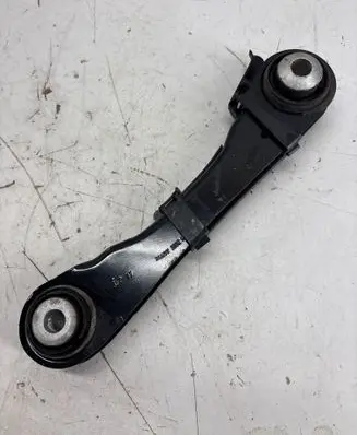 BMW 7 G11 G12 Rear upper control arm/wishbone 6867537