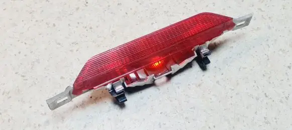 Toyota Corolla E120 E130 Third/center stoplight 52023 E111675