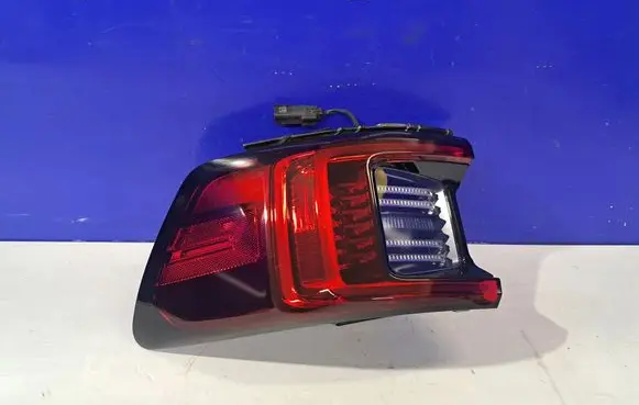 Polestar 2 Tailgate rear/tail lights 31108942