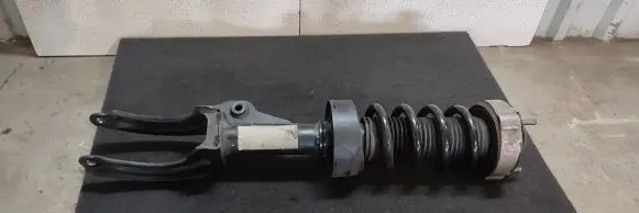 Porsche Cayenne (92A) Front shock absorber/damper