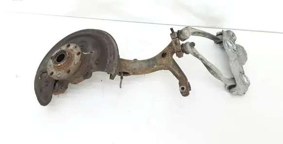 Skoda Superb B5 (3U) Front wheel hub spindle knuckle