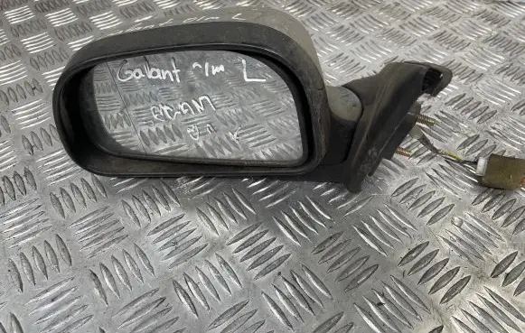 Mitsubishi Galant Front door electric wing mirror