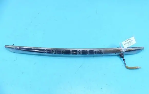 Infiniti FX Trunk door license plate light bar 908101C IMPRK1150072
