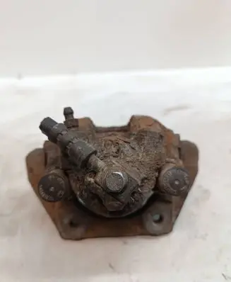 BMW X5 E53 Rear brake caliper 8954H