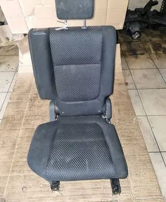 Mitsubishi Outlander Rear seat 