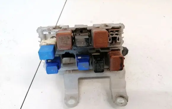 Nissan X-Trail T30 Fuse box set