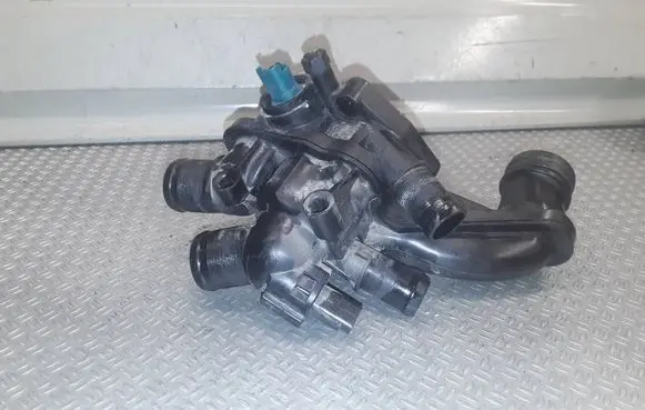 Citroen DS3 Thermostat/thermostat housing 