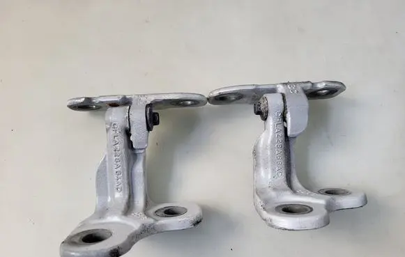 Jaguar XF X260 Front door hinge set CPLA228A64AD CPLA228A66AC