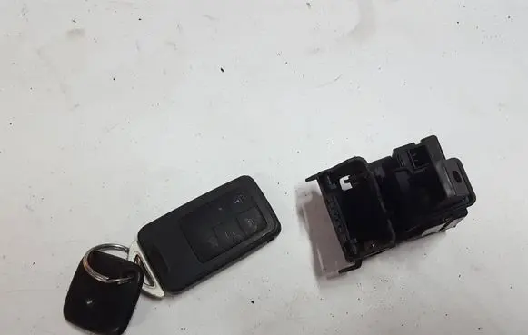 Volvo V40 Ignition lock 28227917XAUTOPX 28227917