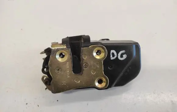 Chrysler 300M Rear door lock