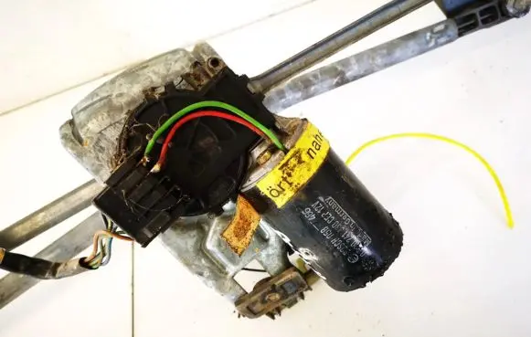 Audi A6 S6 C4 4A Wiper motor 0390241330