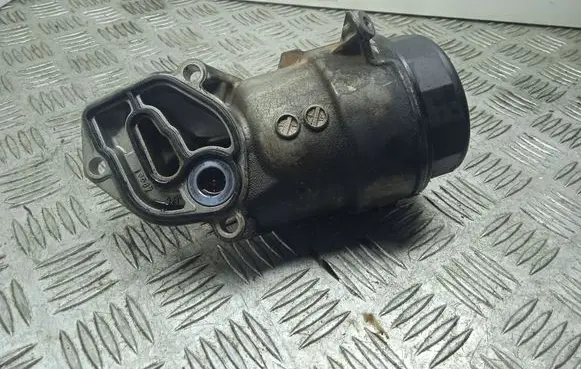 Mercedes-Benz GLE (W166 - C292) Oil filter mounting bracket