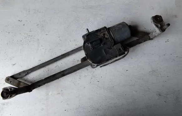 Skoda Octavia Mk2 (1Z) Wiper motor 1Z1955119A 0390241754 0506212
