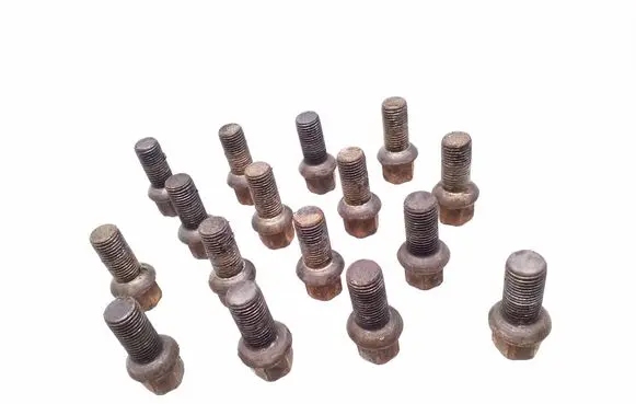 Volkswagen Touran I Nuts/bolts 