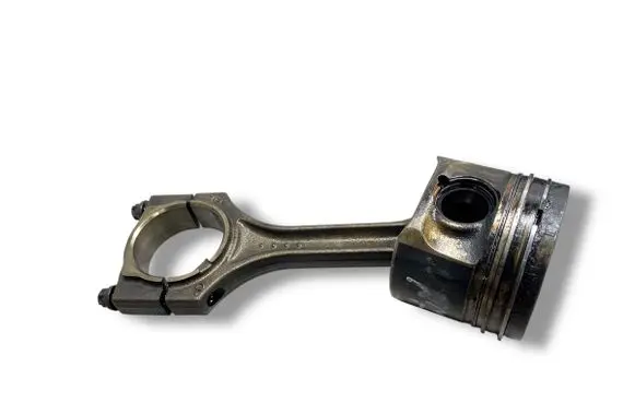 Toyota Avensis T270 Piston with connecting rod 1ww