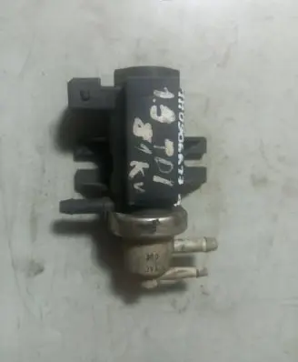 Volkswagen PASSAT B5.5 Turbo solenoid valve 1H0906627