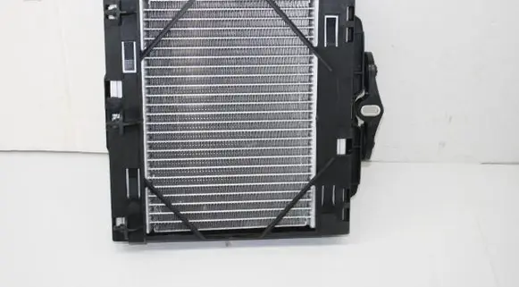 Mercedes-Benz E W213 Optional radiator A0995003203