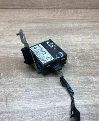 Mercedes-Benz E W211 Alarm control unit/module A2118209626 510080490 WithPlug